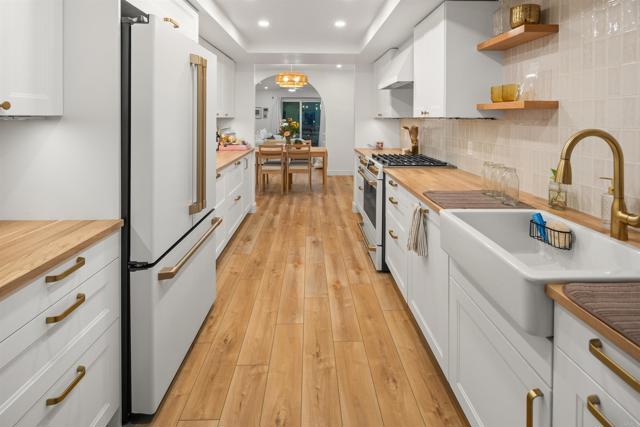 Detail Gallery Image 17 of 27 For 334 S Myers St #1,  Oceanside,  CA 92054 - 2 Beds | 2 Baths