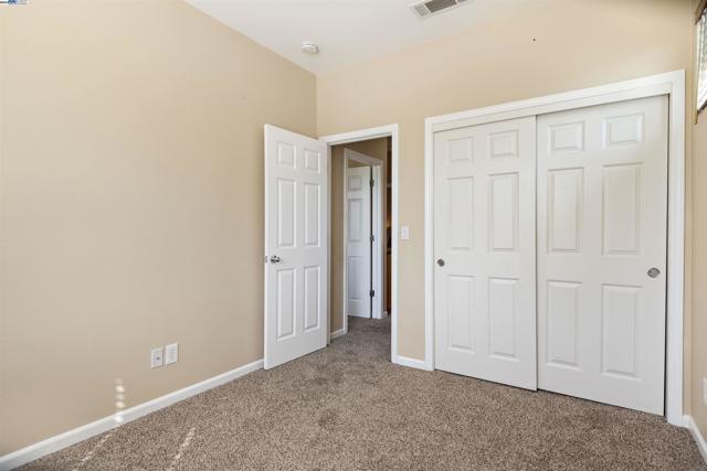 181 Maidenhair St, Pittsburg CA: https://media.crmls.org/mediaz/69f1f2f2-50b1-4033-9d9e-bba08044aae5.jpg