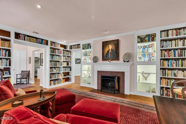 1313 E Palm Street, Altadena CA: https://media.crmls.org/mediaz/69f2a02c-bbd0-48c1-8e0d-64e84818c71f.jpg