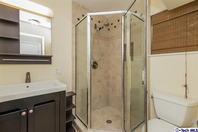 Detail Gallery Image 19 of 25 For 1890 Las Lunas St, Pasadena,  CA  - 3 Beds | 2 Baths