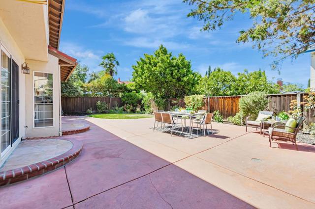 621 Harrow Way, Sunnyvale CA: https://media.crmls.org/mediaz/69f2cd3b-f33a-49ef-a352-ebefbe4ebe61.jpg