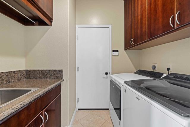 Detail Gallery Image 20 of 54 For 7004 Vista Olas, Carlsbad,  CA 92009 - 5 Beds | 3 Baths