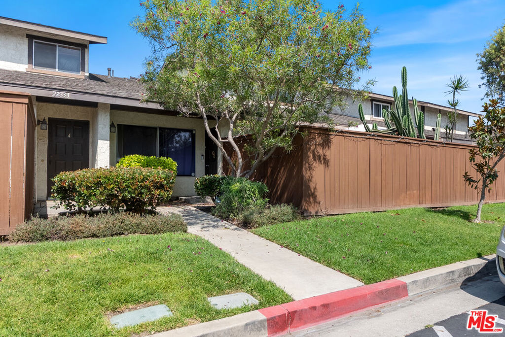 22333 Harbor Ridge Lane #3