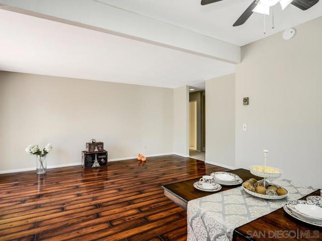 10845 Camino Ruiz, San Diego CA: https://media.crmls.org/mediaz/69f4a764-e025-4840-b044-9f4a21c8e4b0.jpg