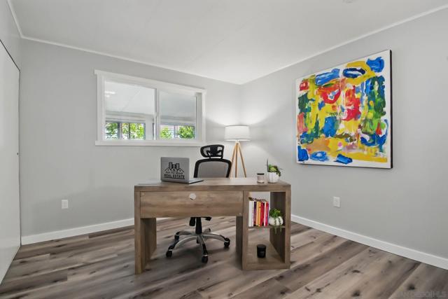 525 W El Norte, Escondido CA: https://media.crmls.org/mediaz/69f4f91a-0bf7-4806-95c4-81e18f3fd7f3.jpg