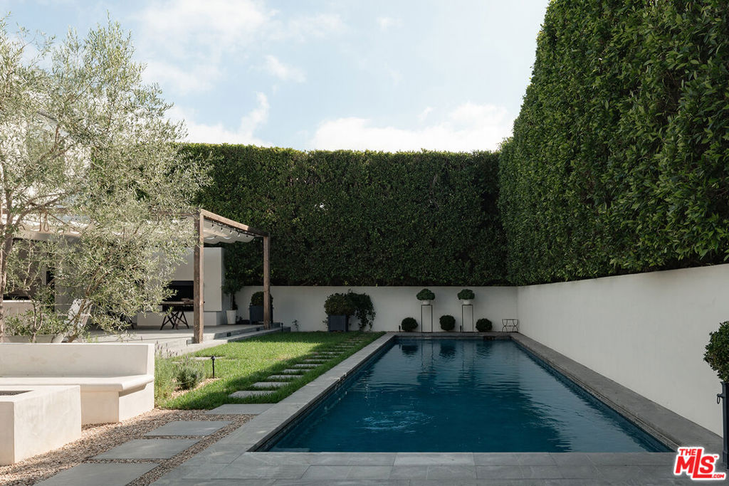 MLS #25602681 image #35