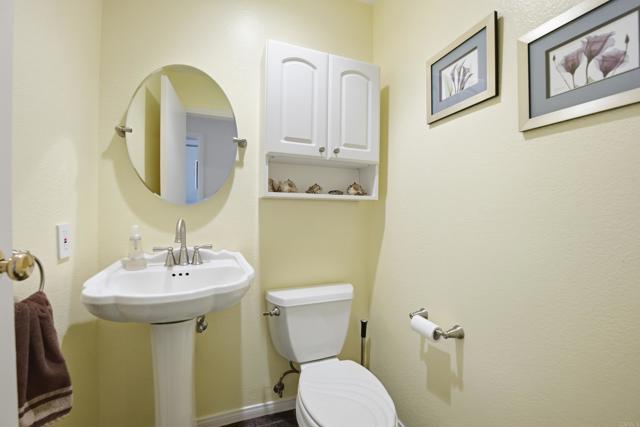 Detail Gallery Image 16 of 49 For 17345 Iron Mountain Dr, Poway,  CA 92064 - 4 Beds | 3/1 Baths