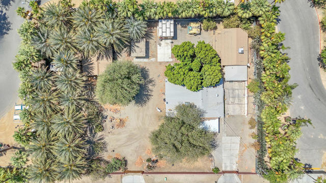 50351 Monroe Street, Indio CA: https://media.crmls.org/mediaz/69f5bb00-ef02-4763-8660-7c678b7e85bb.jpg