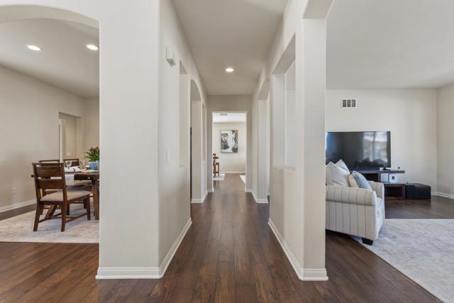 Detail Gallery Image 8 of 72 For 2152 Rocky Point Way, San Marcos,  CA 92078 - 5 Beds | 4 Baths