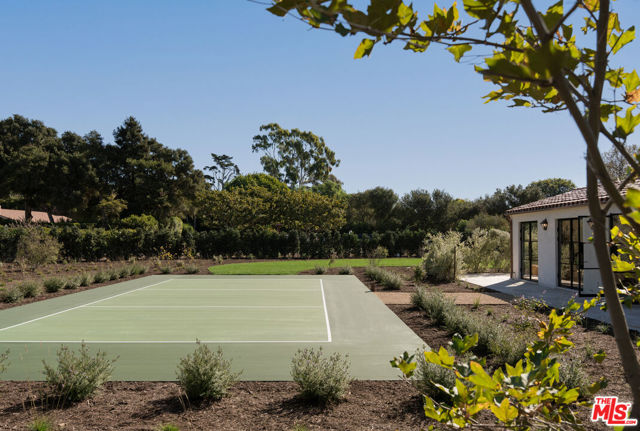 4200 Marina Drive, Santa Barbara CA: https://media.crmls.org/mediaz/69fa1c8a-5eb3-4653-b62a-63e5976844de.jpg