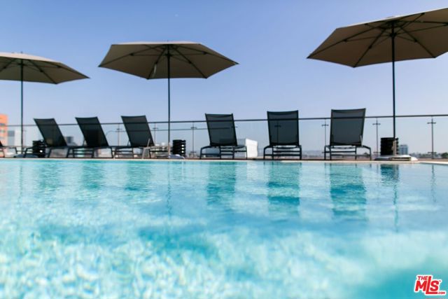 8500 Burton Way, Los Angeles CA: https://media.crmls.org/mediaz/69fa2144-18a4-4fe6-b18c-ae1c6238a767.jpg