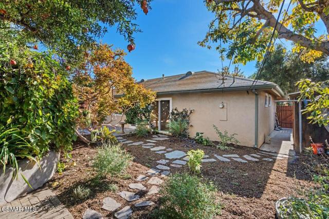 3359 Ridden Street, Camarillo CA: https://media.crmls.org/mediaz/69fb11af-13e8-42e8-ae05-99515f48b193.jpg