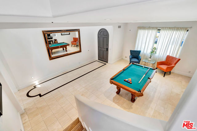 14916 Hesby Street, Sherman Oaks CA: https://media.crmls.org/mediaz/69fb81bd-6007-4ec9-a70c-b6999e5f53a9.jpg