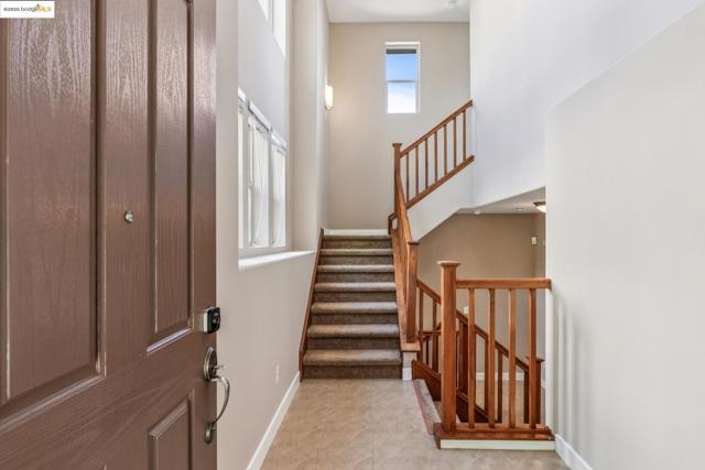 6443 Blue Rock Ct., Oakland CA: https://media.crmls.org/mediaz/69fc104f-d59d-4578-b509-a0d192dcb53b.jpg