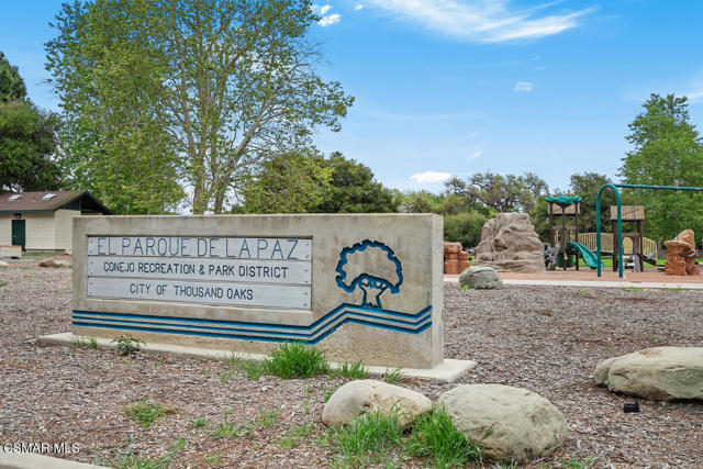 2414 Pleasant Way, Thousand Oaks CA: https://media.crmls.org/mediaz/69fc7ee0-9747-4cee-baa2-9739e8bdba58.jpg