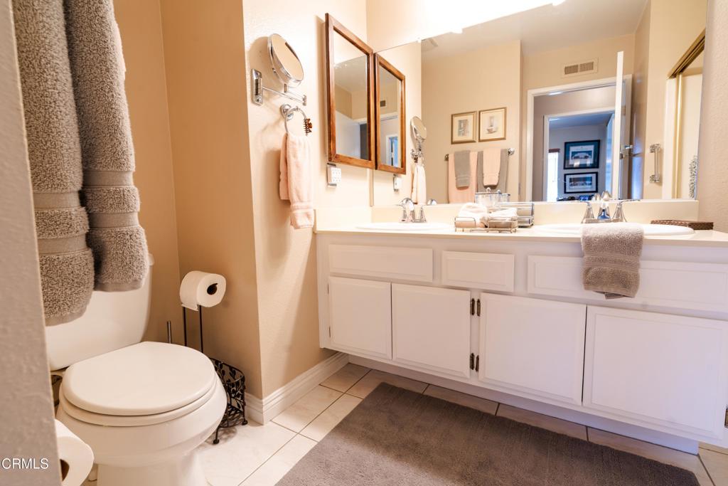 https://media.crmls.org/mediaz/69fd782e-fd8d-42d2-8677-897948d9a50c.jpg?preset=X-Large