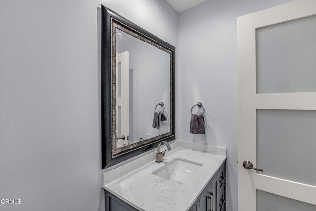 Detail Gallery Image 16 of 62 For 3831 Sepulveda Bld #1,  Sherman Oaks,  CA 91403 - 6 Beds | 5/2 Baths