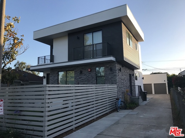 8365 Dunbarton Ave, Los Angeles, CA 90045