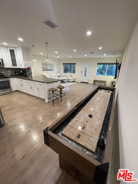 18110 Tarzana Street, Tarzana CA: https://media.crmls.org/mediaz/6a000de4-8c61-4f2e-ba21-9dcbf830a099.jpg