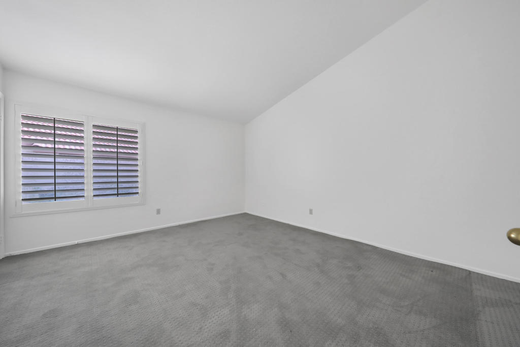 MLS #219137000DA image #17