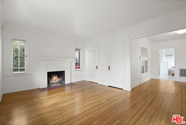 1811 Effie Street, Los Angeles CA: https://media.crmls.org/mediaz/6a00539a-82c1-45e6-ad72-2dfc82a56ba5.jpg