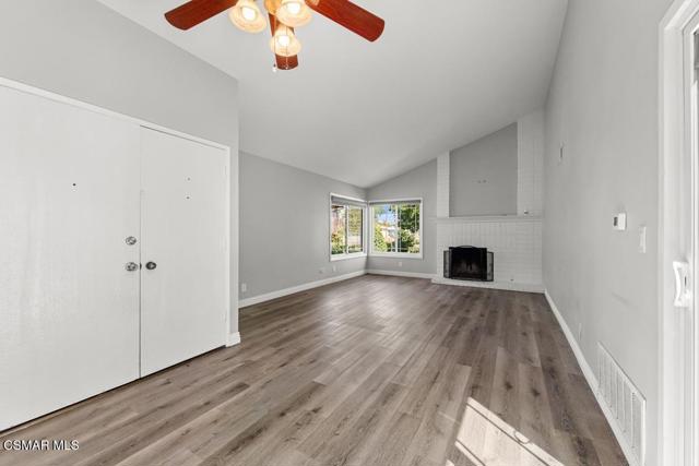 842 Catlin Street, Simi Valley CA: https://media.crmls.org/mediaz/6a007253-1c5b-49b0-a090-67273cb3e7ed.jpg