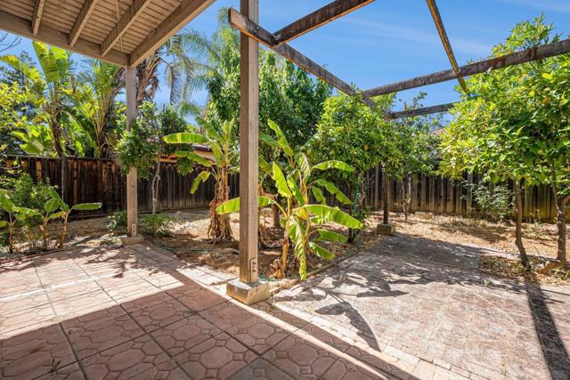 1964 Finger Peak Way, Antioch CA: https://media.crmls.org/mediaz/6a00843f-b978-47f0-842d-d57f3e2593c5.jpg