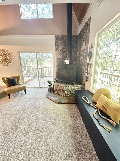 23875 Marshall Way, Twain Harte CA: https://media.crmls.org/mediaz/6a00f016-4750-43c3-98b4-c12862c7af33.jpg