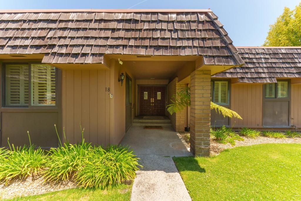 23799 Monterey-Salinas Highway #18