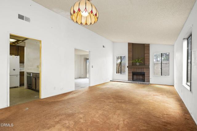 Detail Gallery Image 11 of 34 For 201 Village Rd, Port Hueneme,  CA 93041 - 3 Beds | 2 Baths