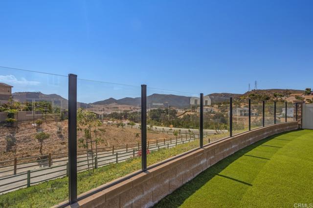 2964 Hayloft Place, Escondido CA: https://media.crmls.org/mediaz/6a01bac8-7b93-4ef8-95c7-e1441cc0c638.jpg