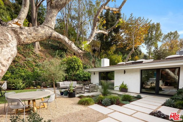 Drew Fenton | 3328 Mandeville Canyon Road Los Angeles CA | MLS: 7013571