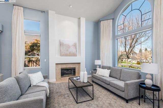 2405 Vintage Lane, Livermore CA: https://media.crmls.org/mediaz/6a0225df-e078-44c5-a4c2-2a3a0493d36a.jpg