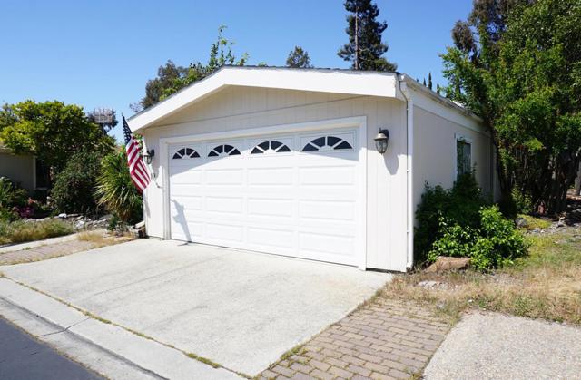 4271 N First Street, San Jose CA: https://media.crmls.org/mediaz/6a026d9d-4a2f-4355-adf9-69bfec863496.jpg