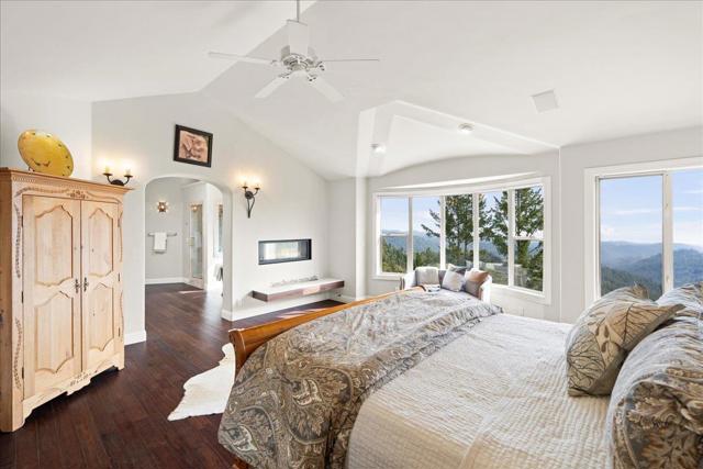25220 Quail Ridge Road, Los Gatos CA: https://media.crmls.org/mediaz/6a02c969-0e7a-4ac4-91fc-f655c3258236.jpg