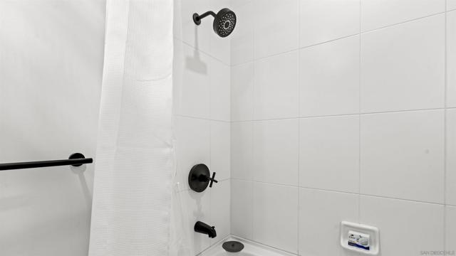 325 7Th Ave, San Diego CA: https://media.crmls.org/mediaz/6a02fe1a-937a-4042-915a-275e3d9fdfe8.jpg