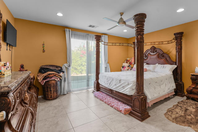 82600 Lordsburg Drive, Indio CA: https://media.crmls.org/mediaz/6a034997-5364-449f-a904-40bb83edaca8.jpg