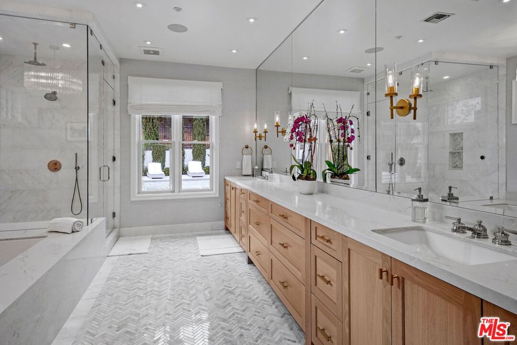 3685 Benedict Canyon LaneSherman Oaks img 1