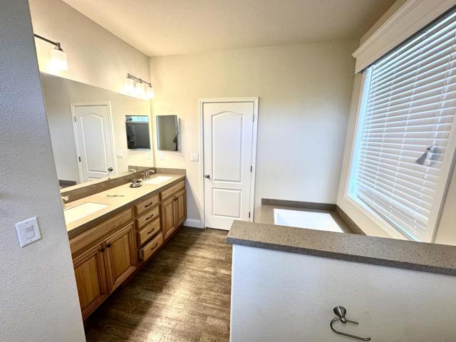 3570 Stagecoach Road, Copperopolis CA: https://media.crmls.org/mediaz/6a045e07-1f8f-4bcd-8567-81db55c12096.jpg