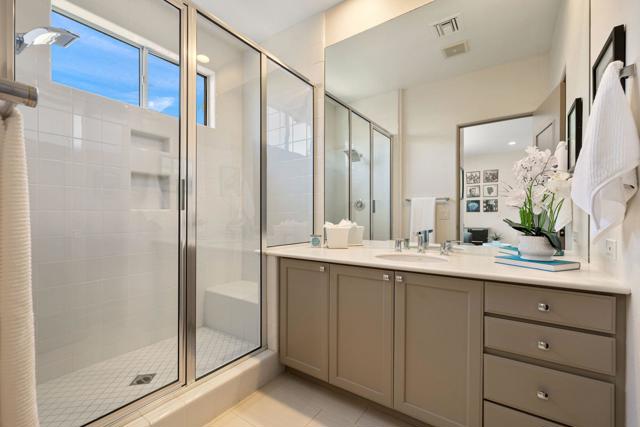 502 Desert Holly Drive, Palm Desert CA: https://media.crmls.org/mediaz/6a051b1d-53b7-4836-a023-3872de7941f1.jpg