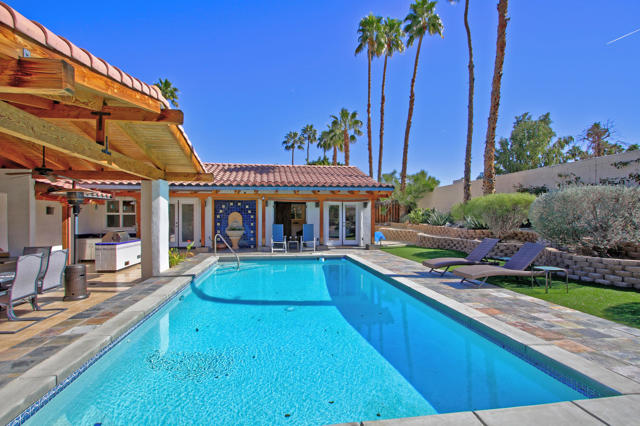 73117 Haystack Road, Palm Desert CA: https://media.crmls.org/mediaz/6a055a61-aa2b-4168-b948-d4bff891bd8f.jpg