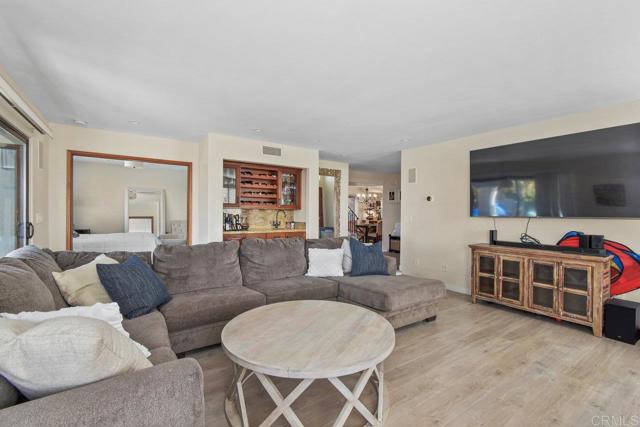 2044 Eula Lane, El Cajon CA: https://media.crmls.org/mediaz/6a05bbbd-140c-4622-b104-bb17b8bb3832.jpg