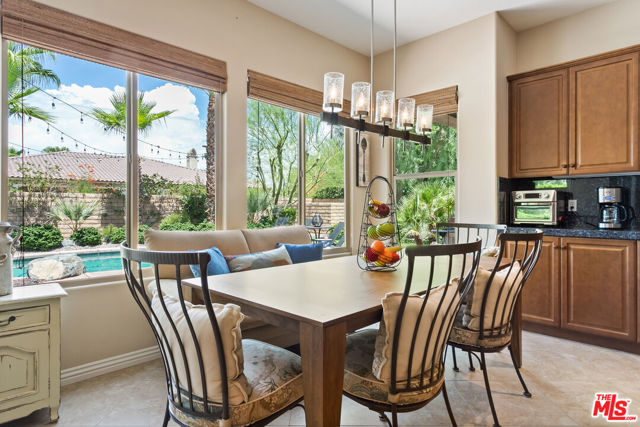 Image 5 of 30 For 78566 Blackstone Court