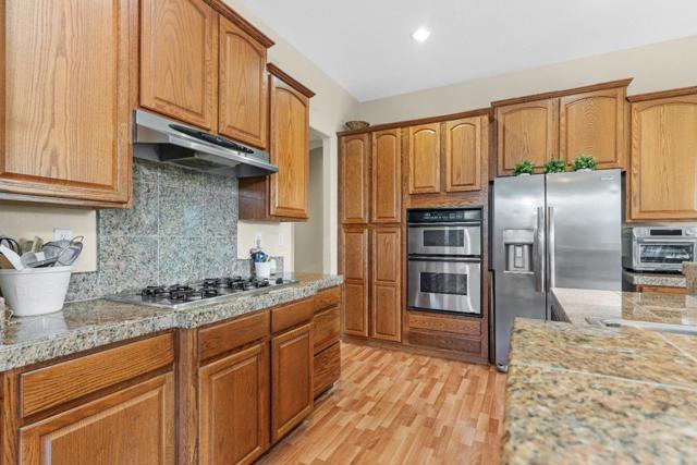 505 Porter Court, Folsom CA: https://media.crmls.org/mediaz/6a065a00-02ca-4ea6-b92a-f19b713391b9.jpg