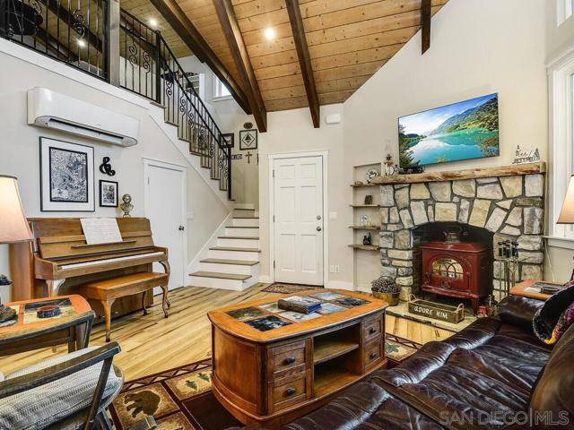 1209 Farmer Road, Julian CA: https://media.crmls.org/mediaz/6a07ec85-835b-4093-87c8-44fa68ac4eae.jpg
