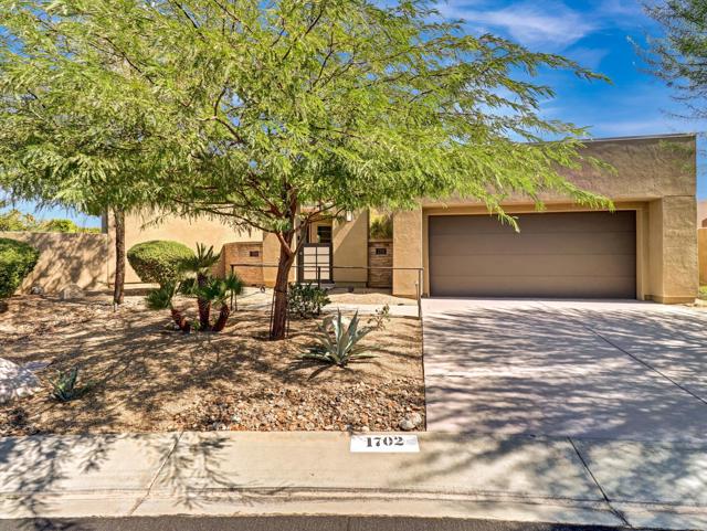1702 Sienna Court, Palm Springs CA: https://media.crmls.org/mediaz/6a07f663-28d7-47ff-9351-c913112f7750.jpg
