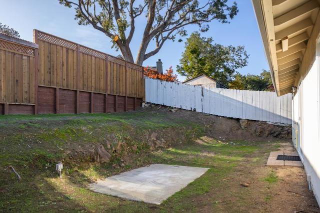 40 Alameda De Las Pulgas, Redwood City CA: https://media.crmls.org/mediaz/6a07f963-2cd3-4c2e-8b1b-fe23b6d3227e.jpg