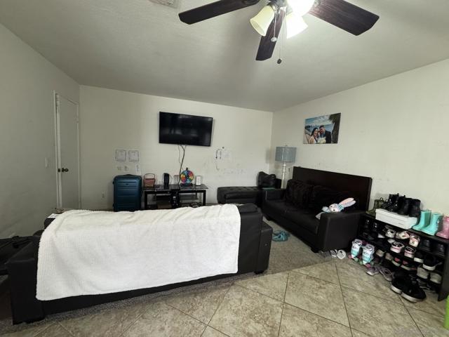 Image 2 of 10 For 2107 Manzana Way