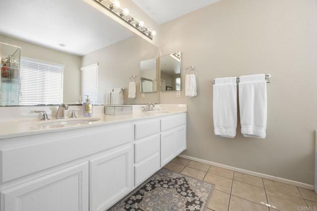 Detail Gallery Image 34 of 41 For 9815 Fox Valley Way, San Diego,  CA 92127 - 4 Beds | 3 Baths