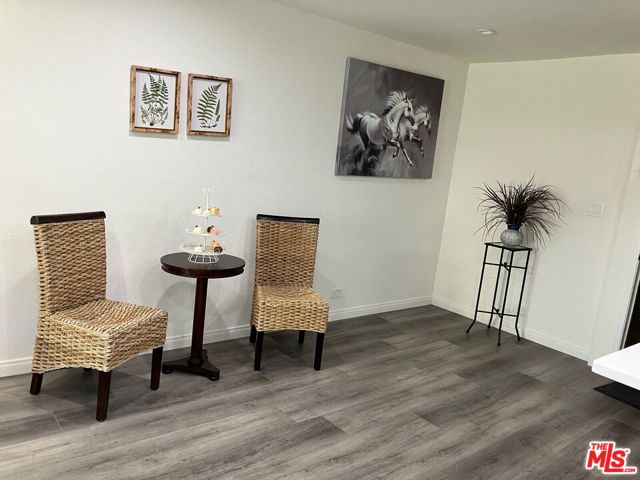 1440 Veteran Avenue, Los Angeles CA: https://media.crmls.org/mediaz/6a0ace2e-ed83-46c5-bab2-fbffe4d35847.jpg